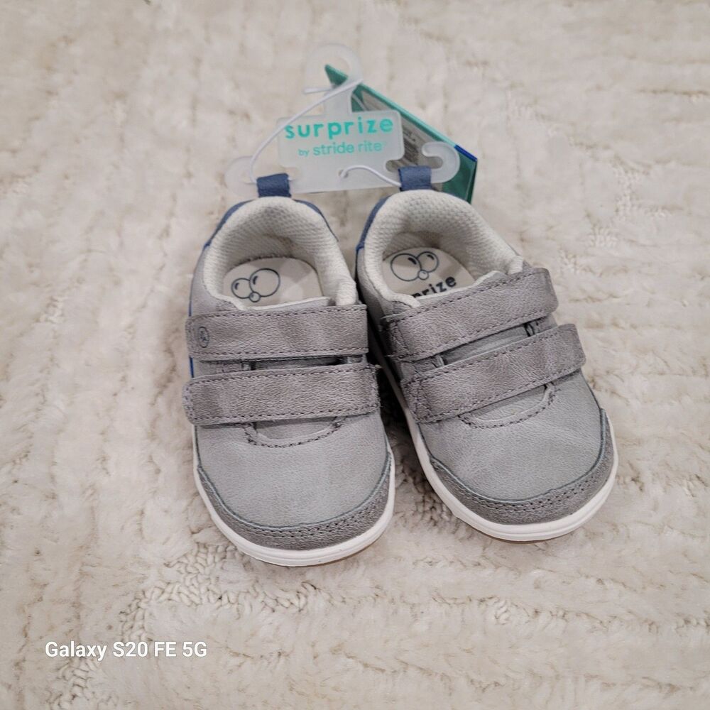 Stride Rite Surprize Gray Sneakers Machine Washable Memory Foam Size 3M NEW B20